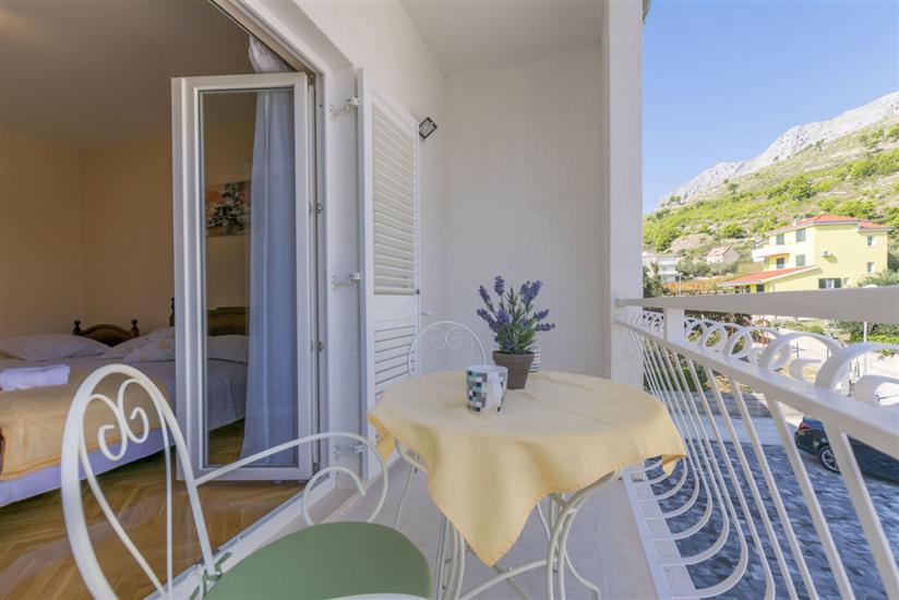 Apartment A5, for 5 persons