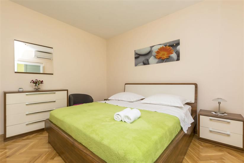 Apartment A5, for 5 persons