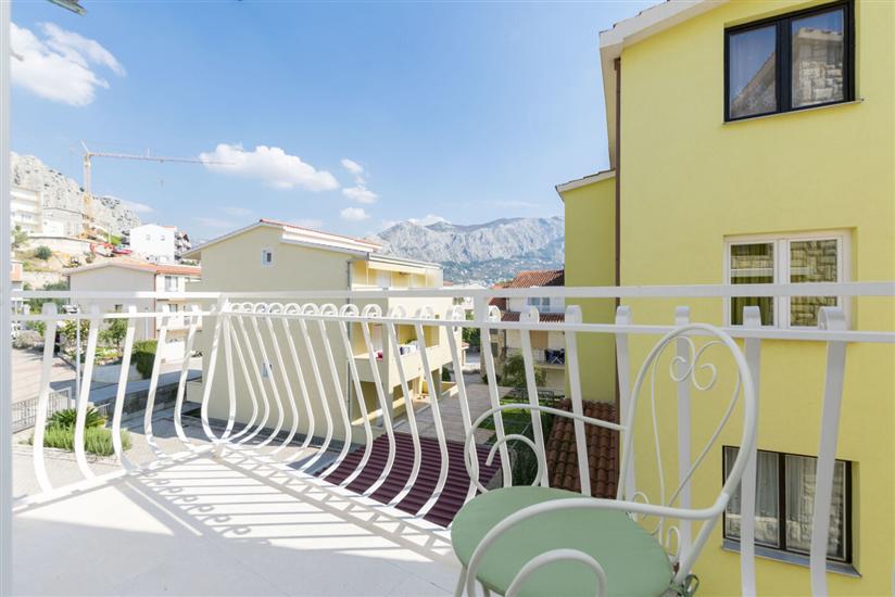 Apartment A5, for 5 persons