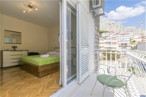 Apartment A5, for 5 persons