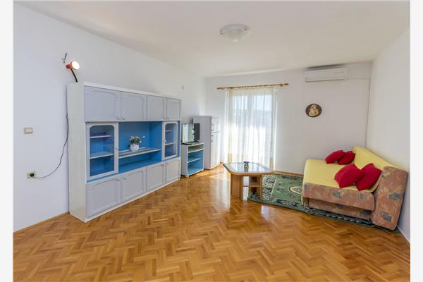 Apartment A3, for 6 persons
