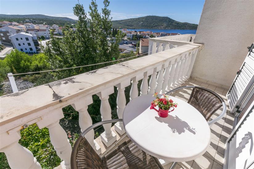 Room S3, for 2 persons