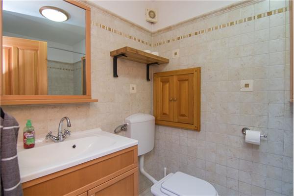 House A1, for 14 persons