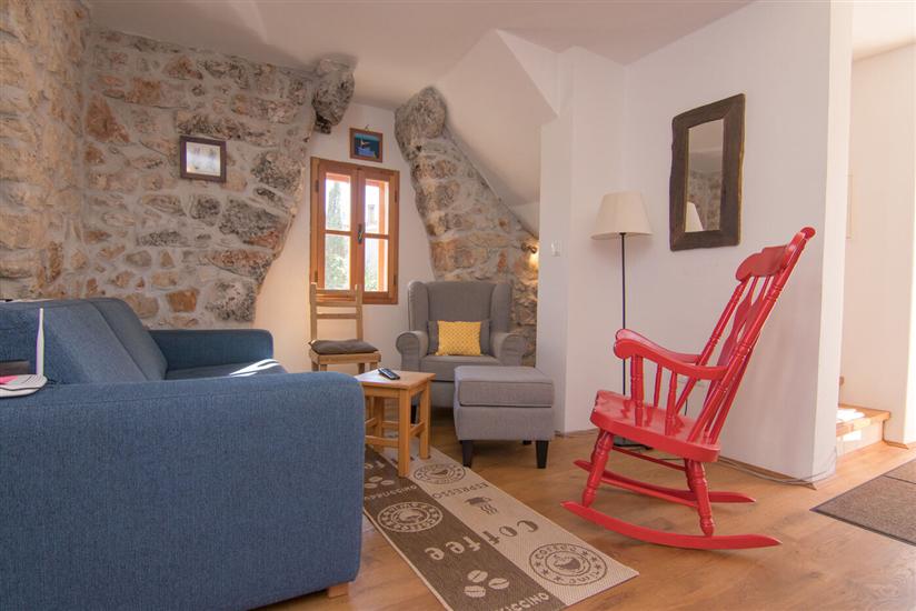 House A1, for 14 persons