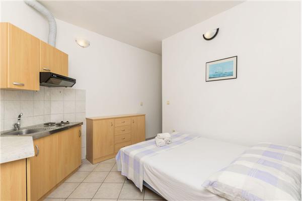Apartment A4, for 4 persons