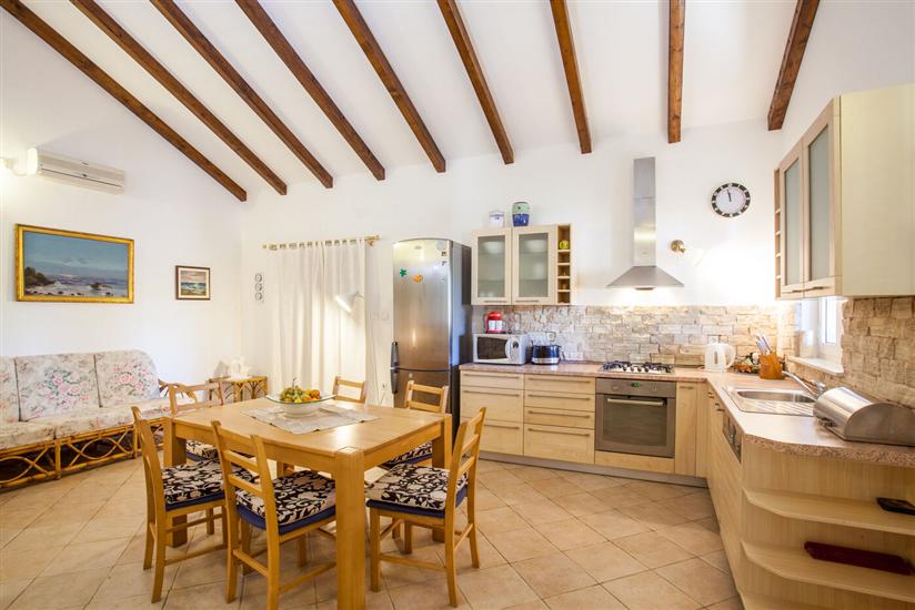 House K1, for 8 persons