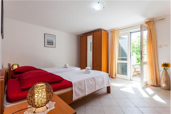 House K1, for 8 persons