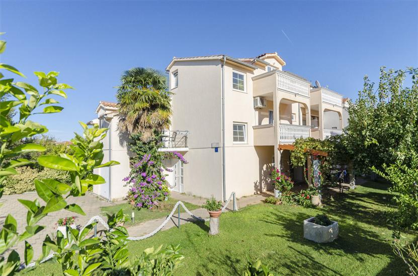 Ferienwohnungen Sweet garden