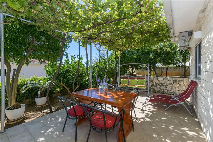 Apartment A1, for 3 persons