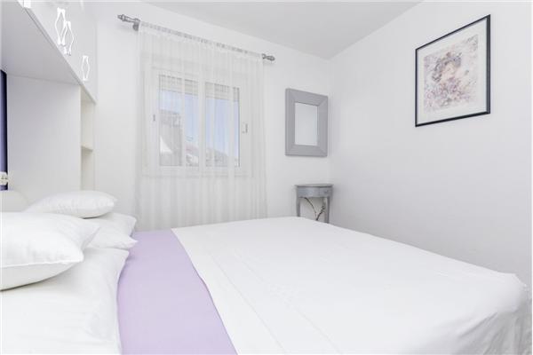 Apartment A2, for 5 persons