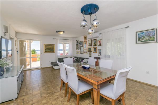 Apartment A2, for 5 persons