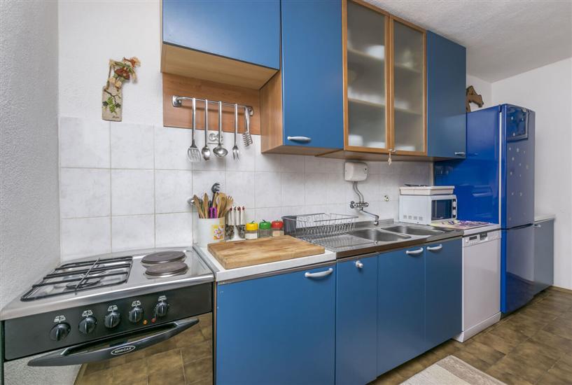 Apartment A2, for 5 persons