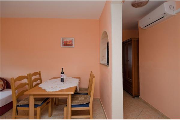 Apartment A1, for 4 persons