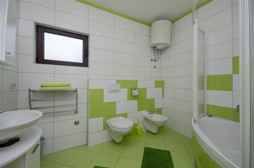 Apartment A3, for 5 persons