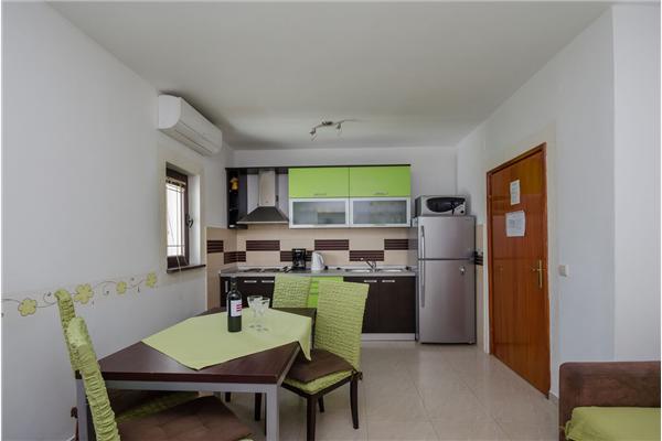 Apartment A3, for 5 persons
