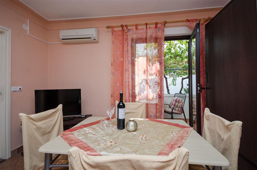 Apartment A5, for 2 persons