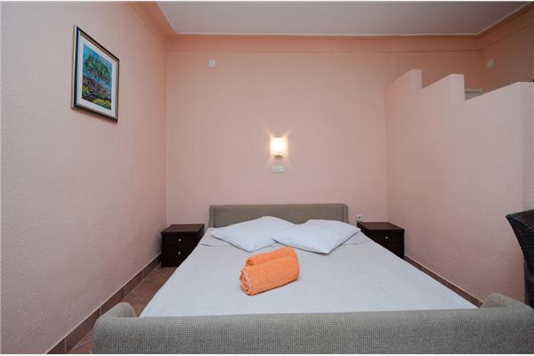 Apartment A5, for 2 persons