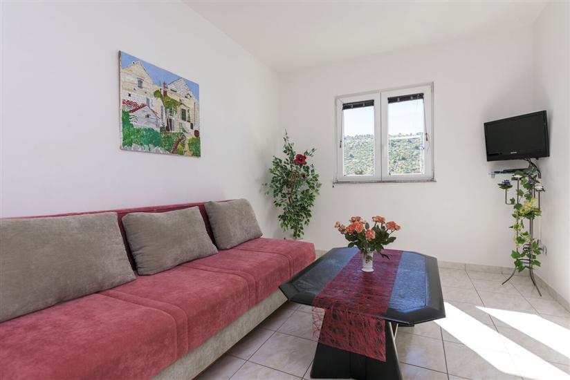 Apartment A1, for 6 persons