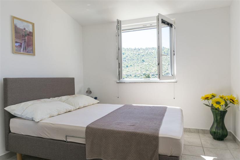 Apartment A2, for 6 persons