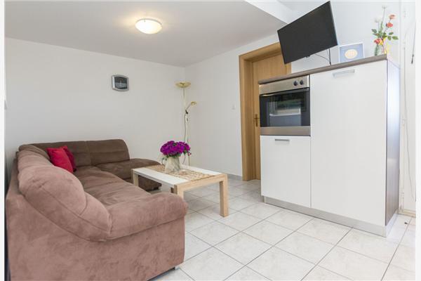 Apartment A2, for 6 persons