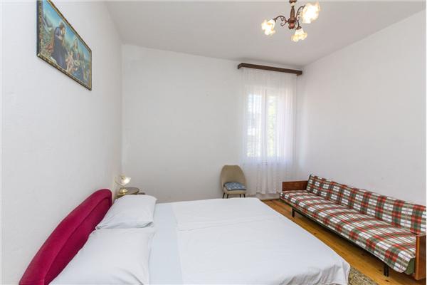 Room S2, for 2 persons