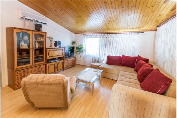 Apartment A3, for 6 persons