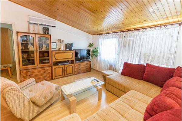 Apartment A3, for 6 persons