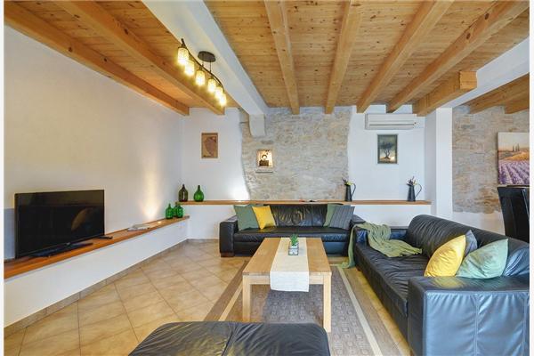 House K1, for 10 persons