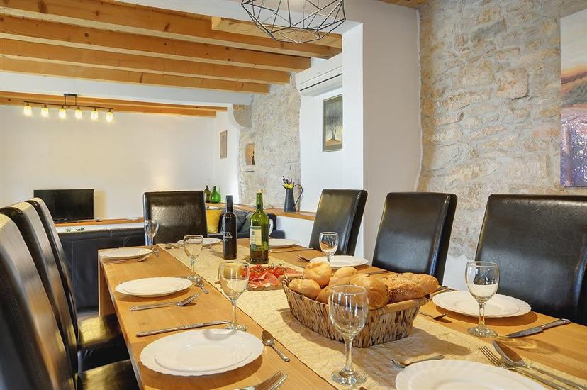 House K1, for 10 persons