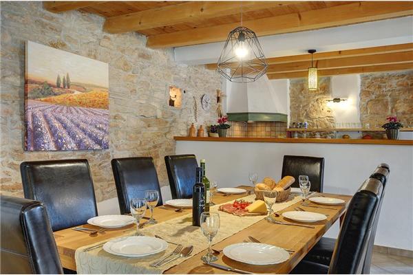 House K1, for 10 persons