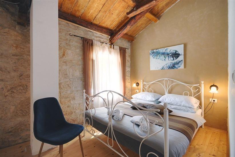 House K1, for 10 persons