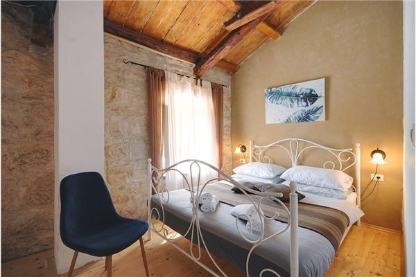 House K1, for 10 persons