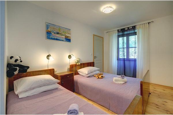 House K1, for 10 persons