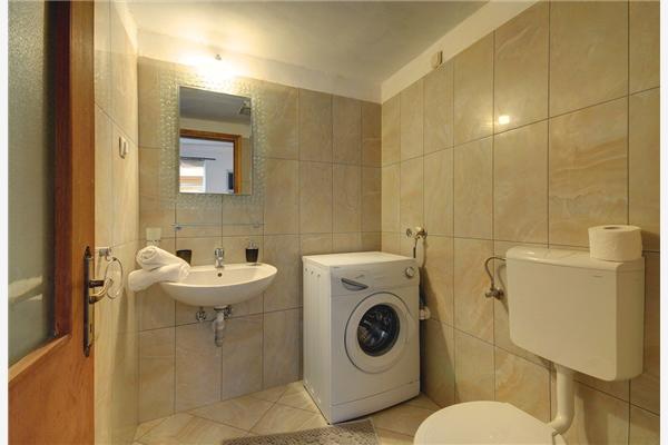 House K1, for 10 persons