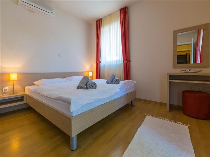 Apartment A1, for 6 persons
