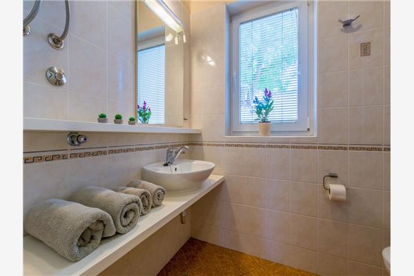 Apartment A1, for 6 persons