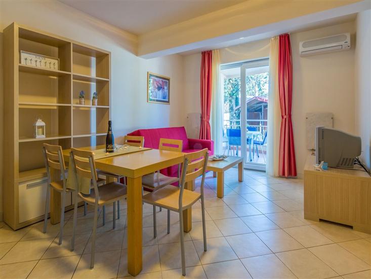 Apartment A1, for 6 persons