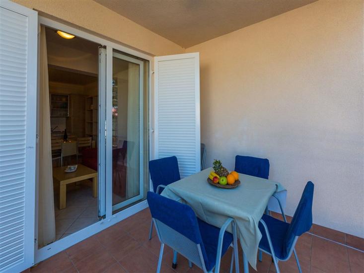 Apartment A1, for 6 persons