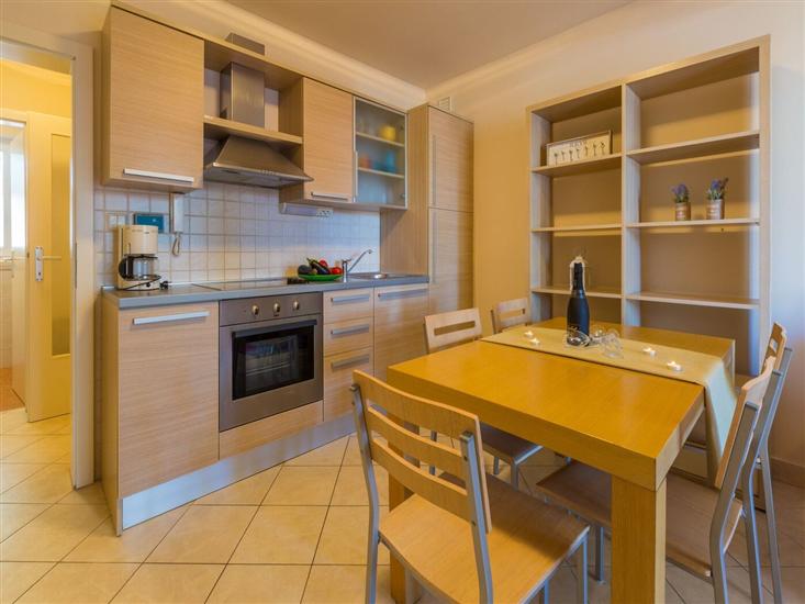 Apartment A1, for 6 persons