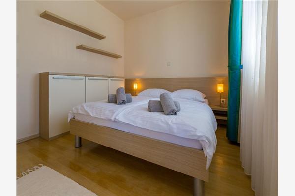 Apartment A2, for 6 persons