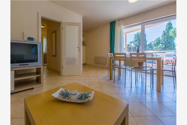 Apartment A2, for 6 persons