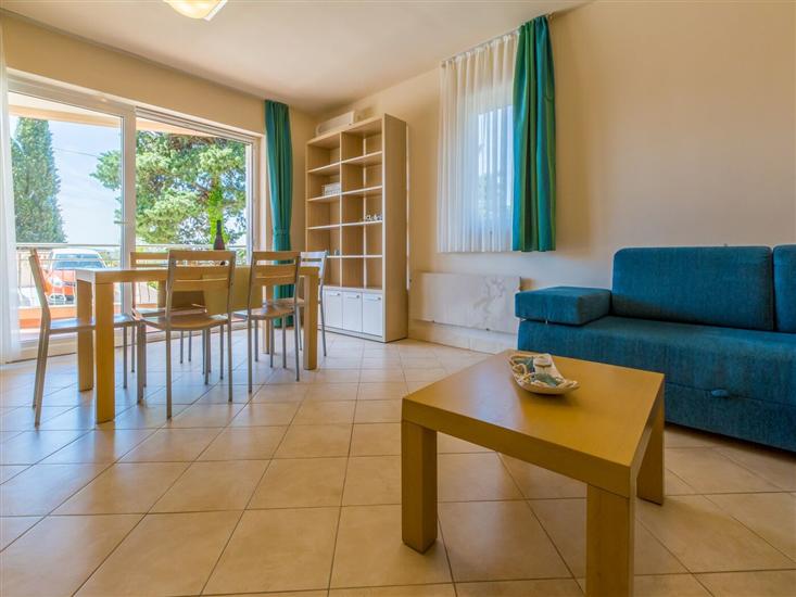 Apartment A2, for 6 persons