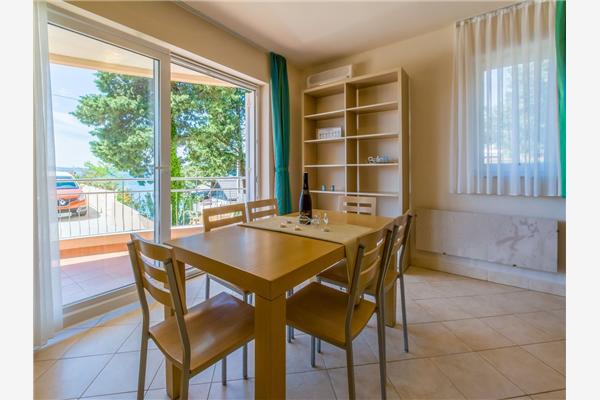 Apartment A2, for 6 persons