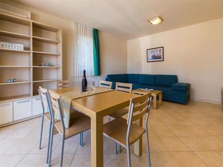 Apartment A2, for 6 persons