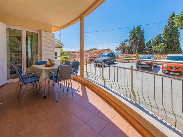 Apartment A2, for 6 persons