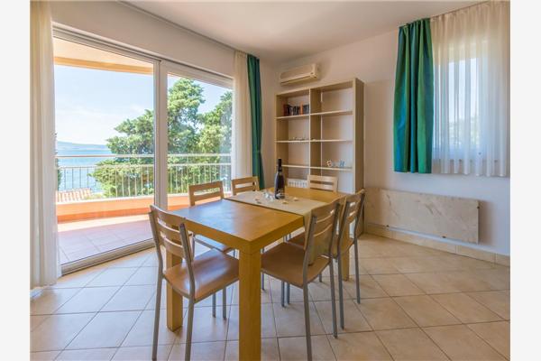 Apartment A4, for 6 persons