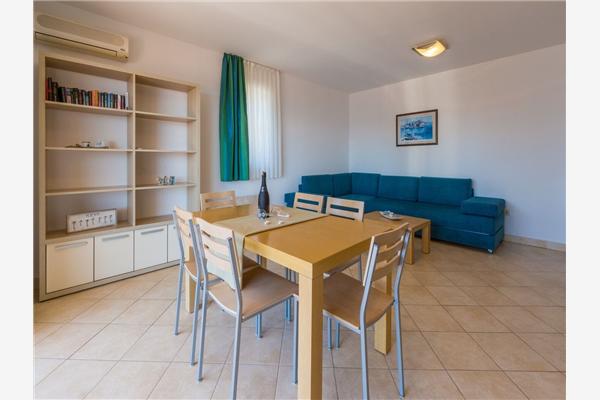 Apartment A4, for 6 persons