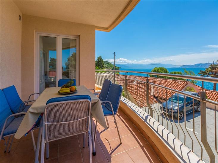 Apartment A4, for 6 persons