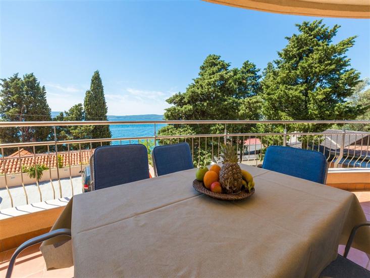 Apartment A4, for 6 persons