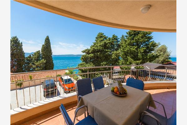 Apartment A4, for 6 persons